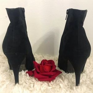 maxime stiletto bootie